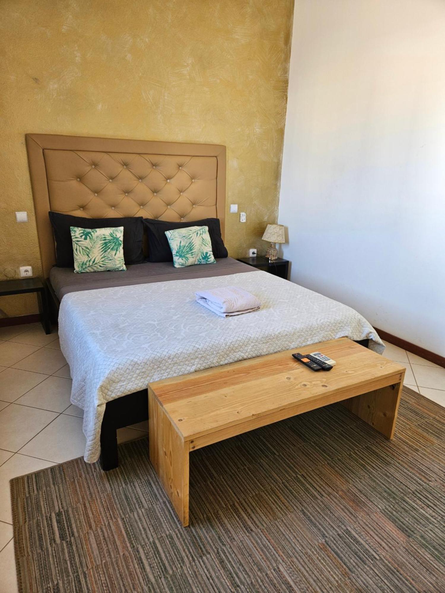 Blue Eagle Guesthouse - Casa De Hospedes サンタ・マリア エクステリア 写真