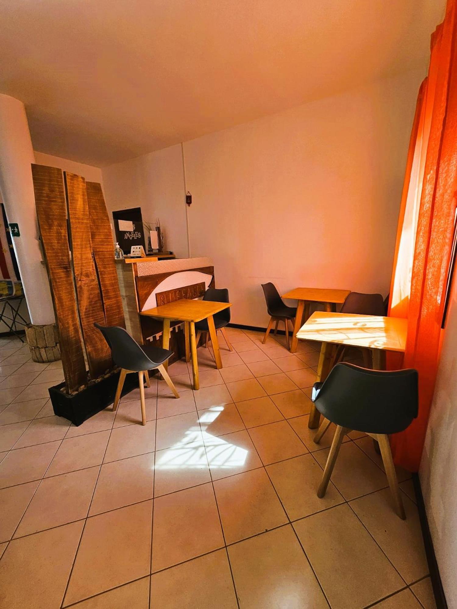 Blue Eagle Guesthouse - Casa De Hospedes サンタ・マリア エクステリア 写真