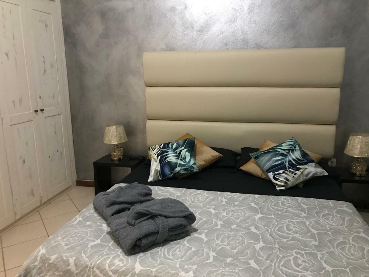 Blue Eagle Guesthouse - Casa De Hospedes サンタ・マリア エクステリア 写真